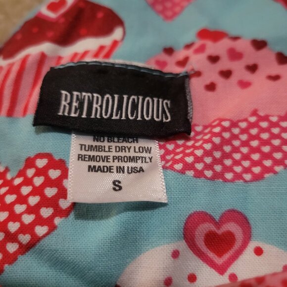 Retrolicious Cupcake Heart Pinup Size Small Dress/ Valentines Day pretty punk - Picture 4 of 9